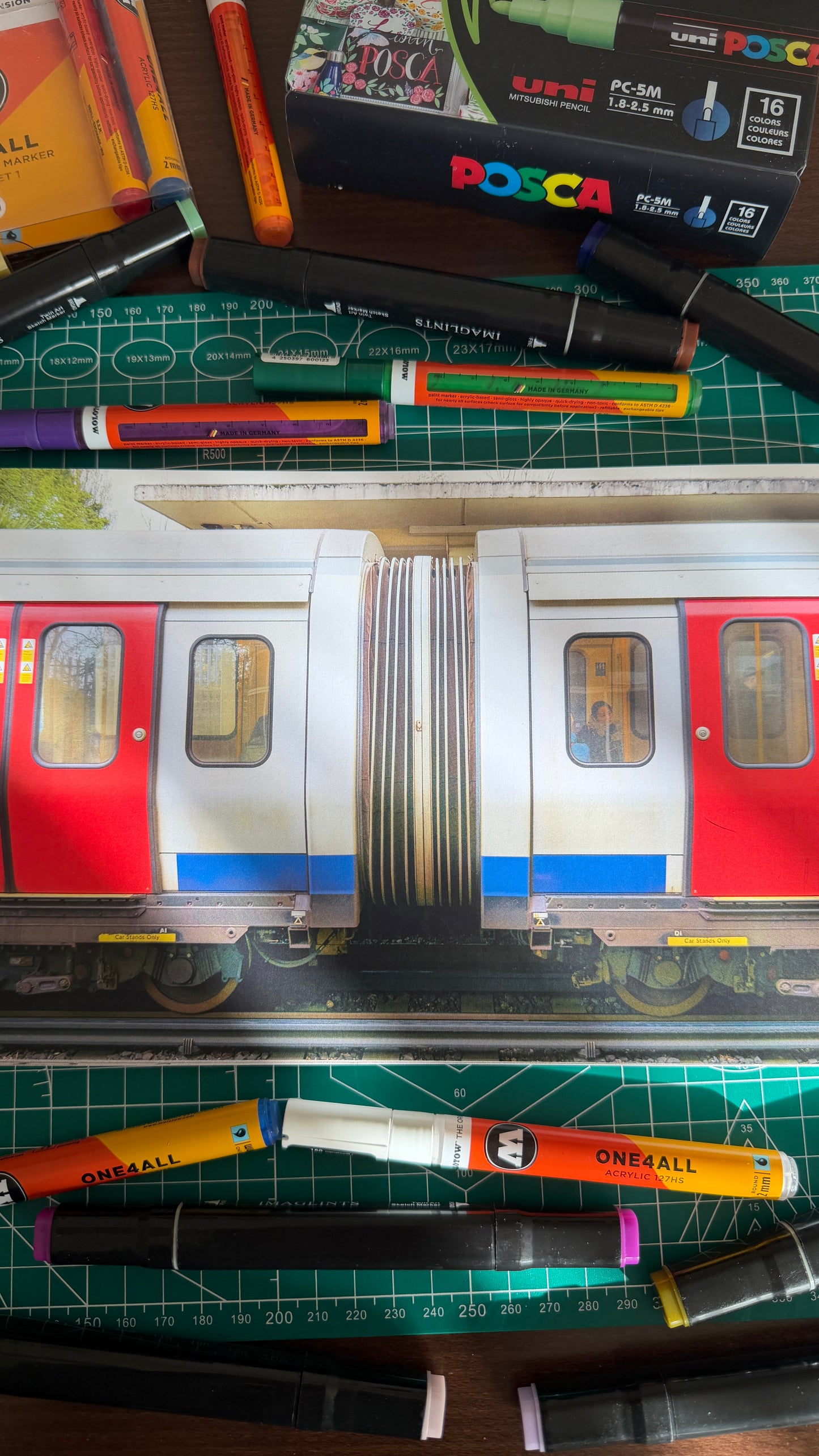 Bare 2.0 Graffiti Book