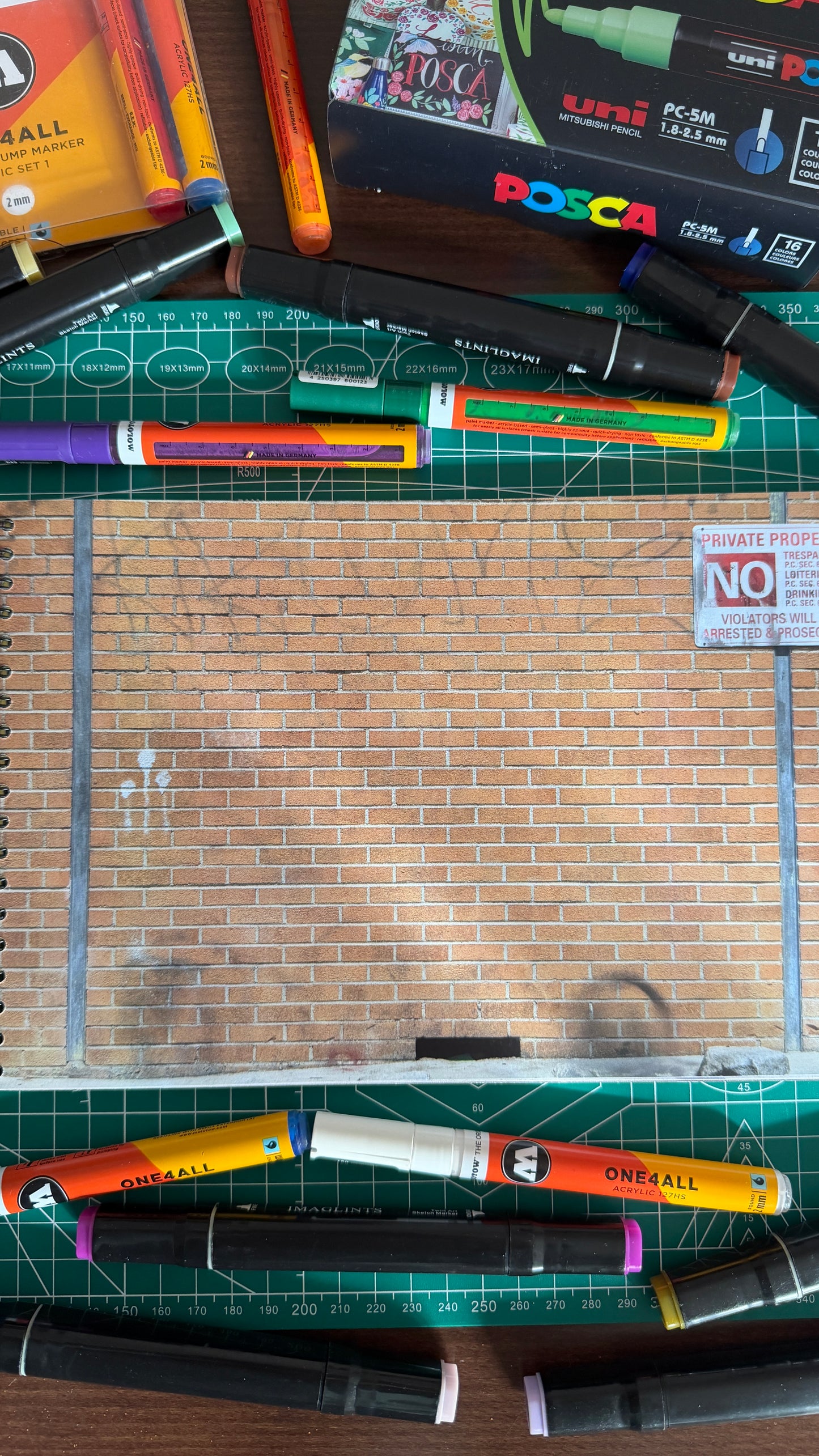 Bare 2.0 Graffiti Book